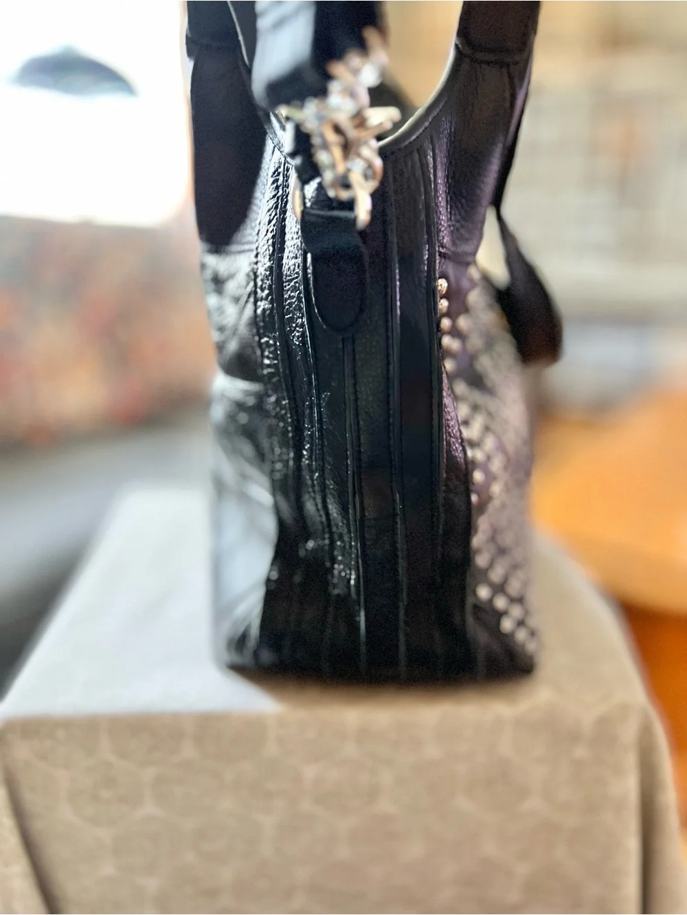 NWT Amerileather Spirit Silver Studded Shoulder/Crossbody Bag in Black Leather - Picture 7 of 12